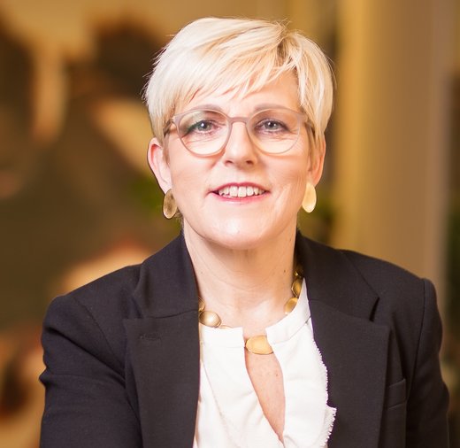Susanne Schulz, Geschäftsführerin adesta